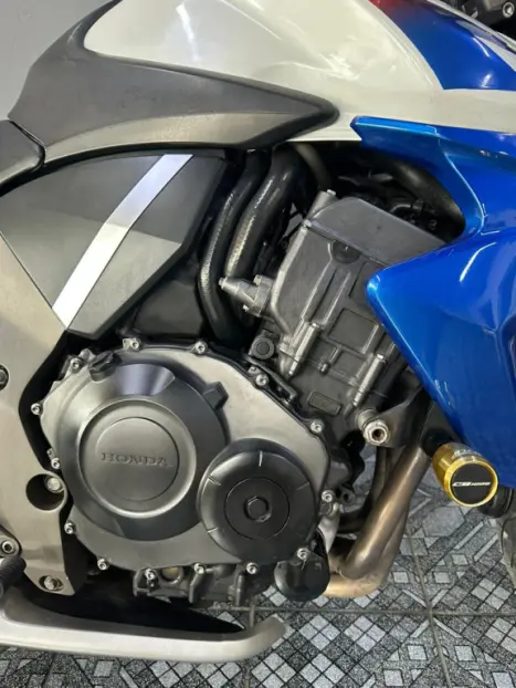 HONDA CBR 1000 F, Foto 3