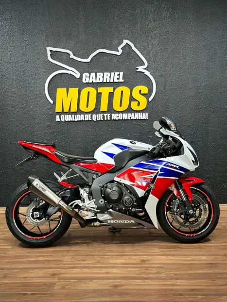 HONDA CBR 1000 RR FIRE BLADE, Foto 1 HONDA CBR 1000 RR FIRE BLADE, Foto 1