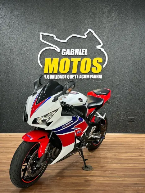 HONDA CBR 1000 RR FIRE BLADE, Foto 4 HONDA CBR 1000 RR FIRE BLADE, Foto 4