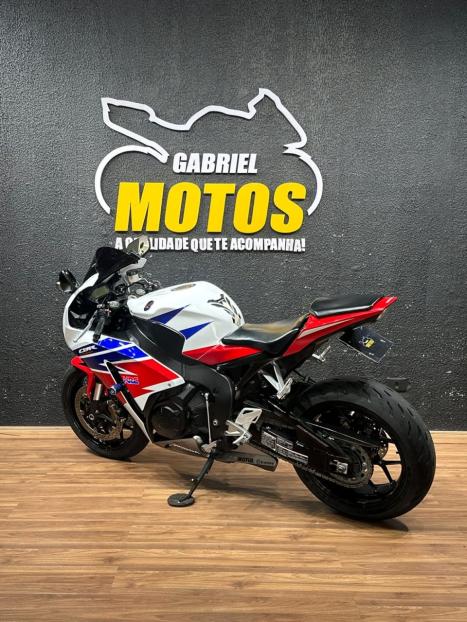 HONDA CBR 1000 RR FIRE BLADE, Foto 6