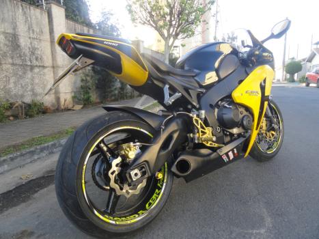 HONDA CBR 1000 RR FIRE BLADE, Foto 2