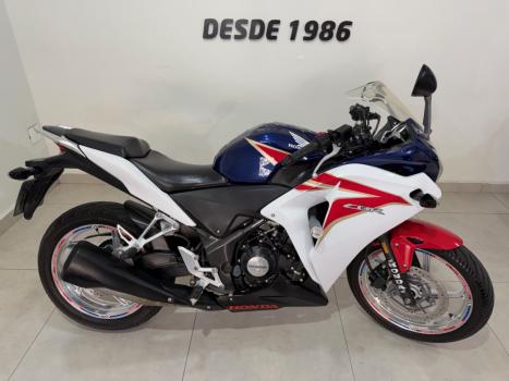 HONDA CBR 250 R, Foto 2