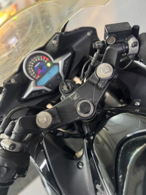 HONDA CBR 250 R, Foto 4
