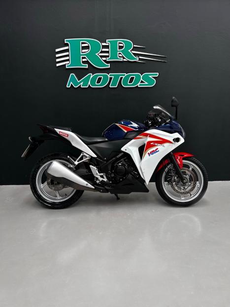 HONDA CBR 250 R, Foto 1
