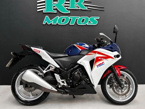 HONDA CBR 250 R, Foto 3