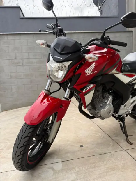 HONDA CBX Twister 250 , Foto 3