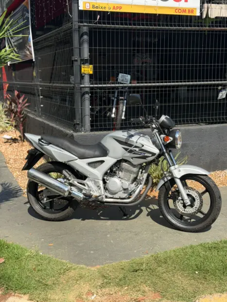 HONDA CBX Twister 250 , Foto 1
