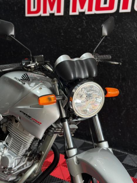 HONDA CBX Twister 250 , Foto 6