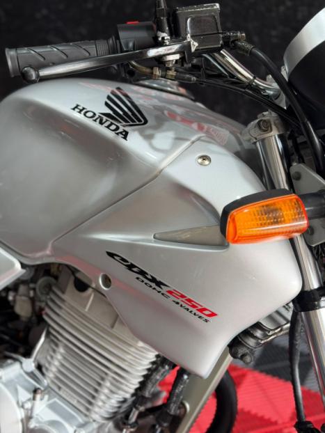 HONDA CBX Twister 250 , Foto 13