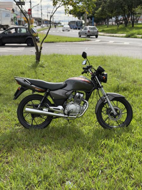 HONDA CG 125 TITAN ES, Foto 2