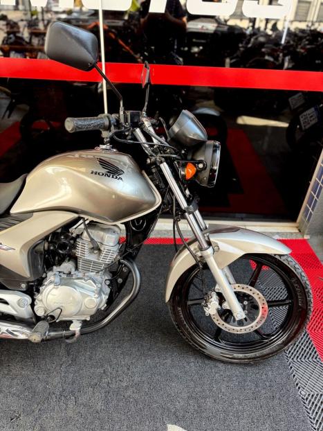HONDA CG 150 FAN ESI, Foto 3