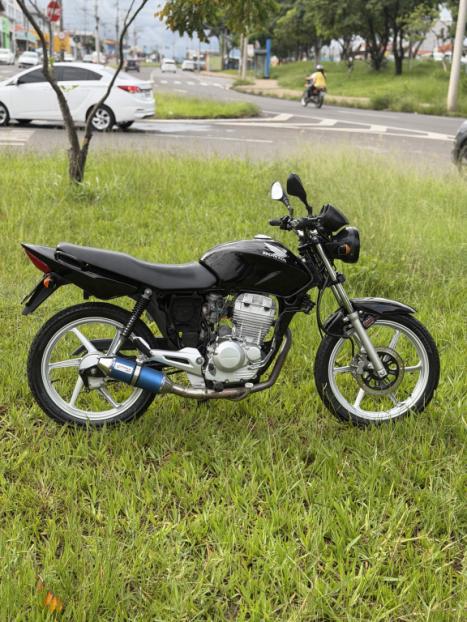 HONDA CG 150 TITAN ES, Foto 2