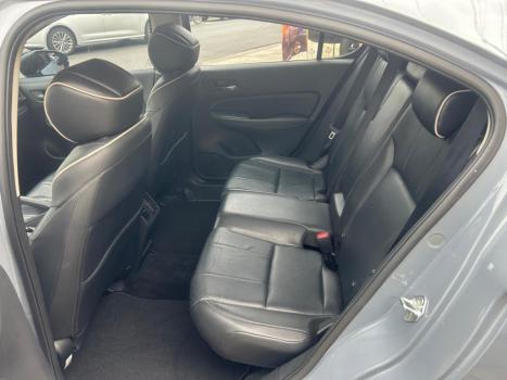 HONDA City Hatch 1.5 16V 4P FLEX TOURING AUTOM�TICO CVT, Foto 10