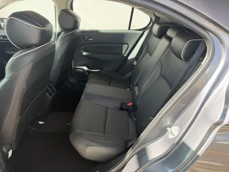 HONDA City Hatch 1.5 16V 4P FLEX TOURING AUTOM�TICO CVT, Foto 6