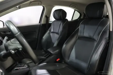 HONDA City Hatch 1.5 16V 4P FLEX TOURING AUTOMÁTICO CVT, Foto 7
