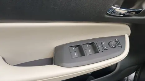 HONDA City Sedan 1.5 16V 4P FLEX TOURING AUTOM�TICO CVT, Foto 15