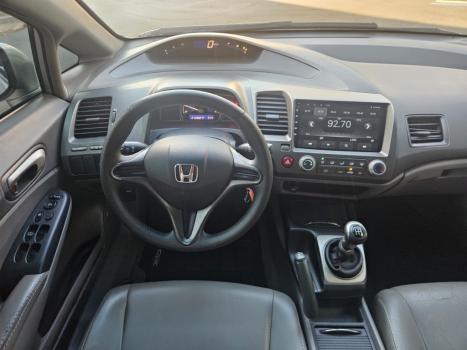 HONDA Civic 1.8 16V 4P LXS, Foto 4