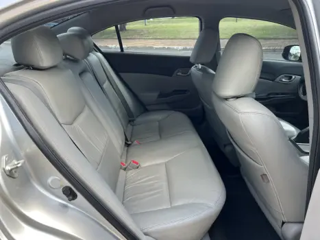 HONDA Civic 1.8 16V 4P FLEX LXS AUTOM�TICO, Foto 11