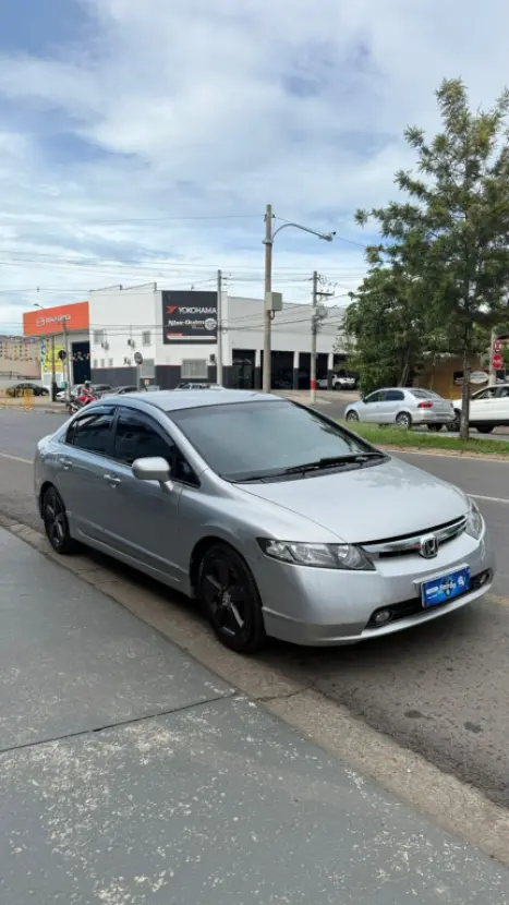 HONDA Civic 1.8 16V 4P LXS, Foto 2
