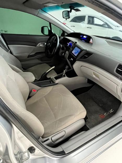HONDA Civic 1.8 16V 4P FLEX LXS AUTOM�TICO, Foto 9