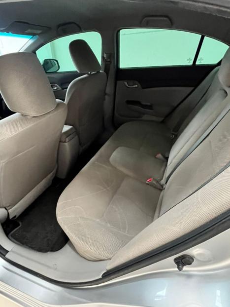 HONDA Civic 1.8 16V 4P FLEX LXS AUTOM�TICO, Foto 11