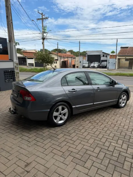 HONDA Civic 1.8 16V 4P LXS, Foto 2