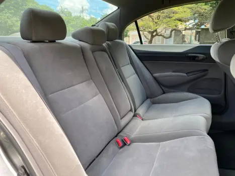 HONDA Civic 1.8 16V 4P FLEX LXS AUTOM�TICO, Foto 17