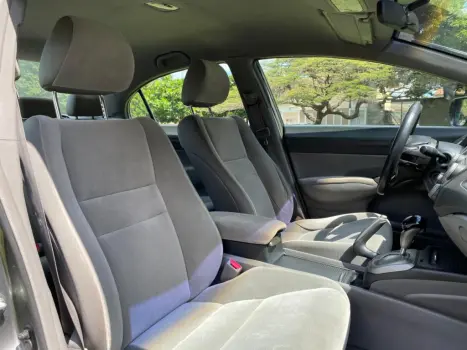 HONDA Civic 1.8 16V 4P FLEX LXS AUTOM�TICO, Foto 14