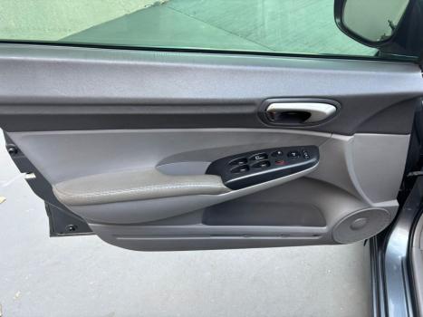 HONDA Civic 1.8 16V 4P FLEX LXS AUTOM�TICO, Foto 17