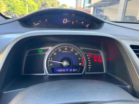 HONDA Civic 1.8 16V 4P FLEX LXS AUTOM�TICO, Foto 4