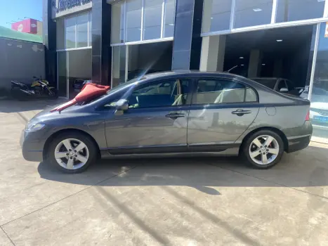 HONDA Civic 1.8 16V 4P FLEX LXS AUTOM�TICO, Foto 2