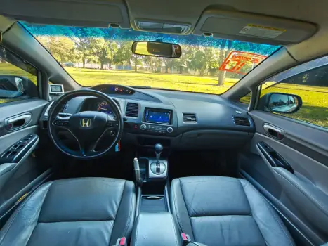 HONDA Civic 1.8 16V 4P FLEX LXS AUTOM�TICO, Foto 11