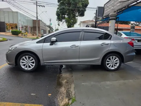 HONDA Civic 1.8 16V 4P FLEX LXL AUTOM�TICO, Foto 3