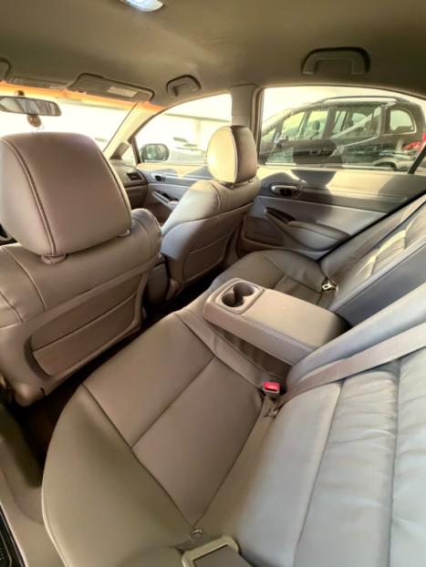 HONDA Civic 1.8 16V 4P LXS AUTOM�TICO, Foto 8