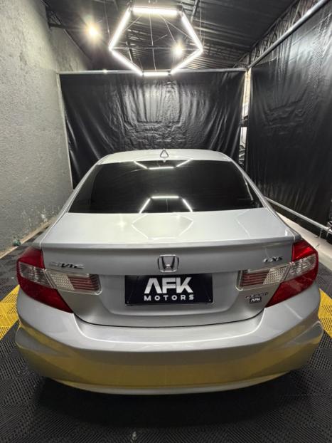 HONDA Civic 1.8 16V 4P FLEX LXS AUTOM�TICO, Foto 4