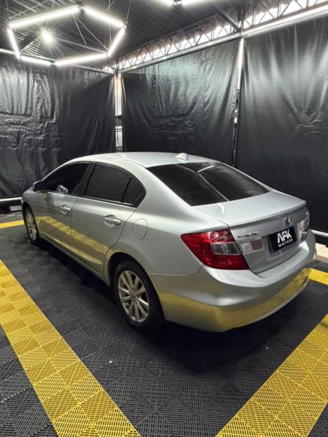 HONDA Civic 1.8 16V 4P FLEX LXS AUTOM�TICO, Foto 5