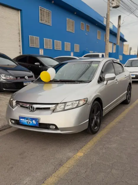 HONDA Civic 1.8 16V 4P LXS, Foto 2
