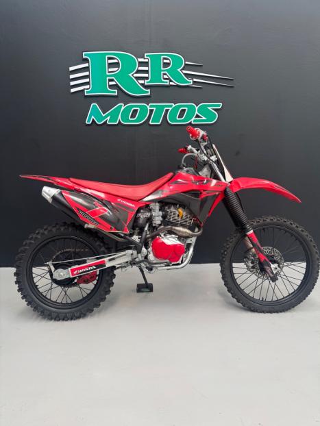 HONDA CRF 230 F, Foto 1