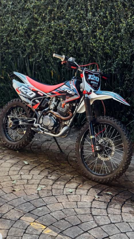 HONDA CRF 230 F, Foto 4