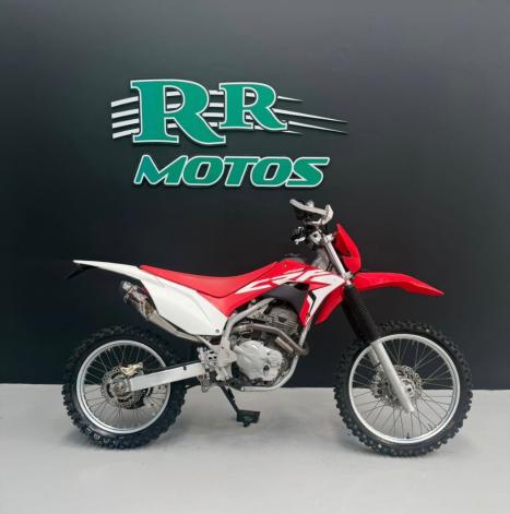 HONDA CRF 250 F, Foto 1