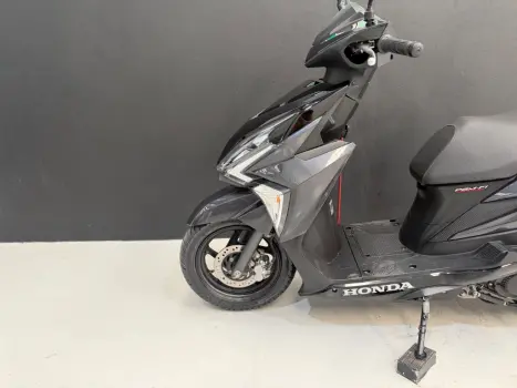 HONDA Elite 125 , Foto 6