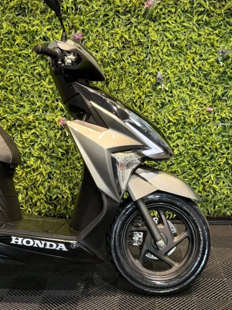 HONDA Elite 125 , Foto 4