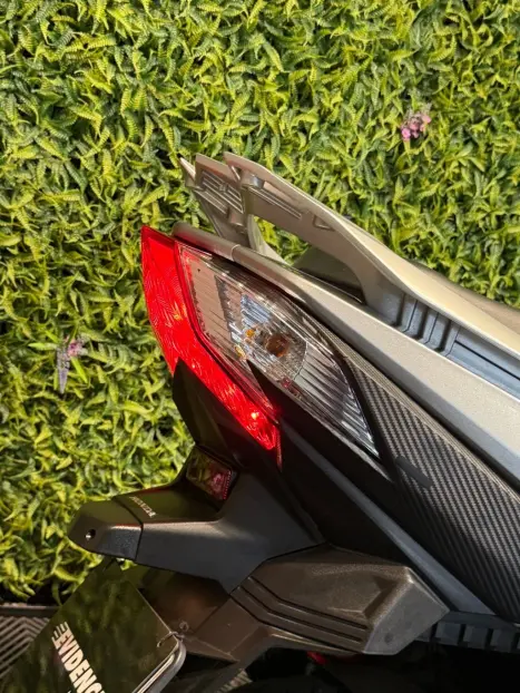 HONDA Elite 125 , Foto 6