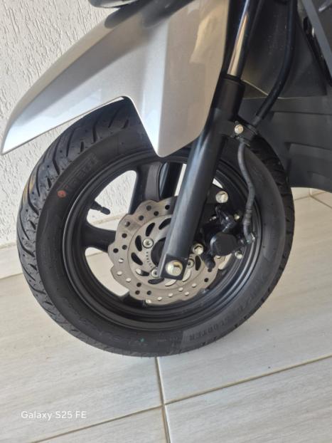 HONDA Elite 125 , Foto 4