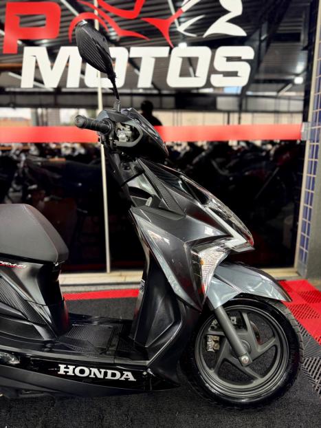HONDA Elite 125 , Foto 3