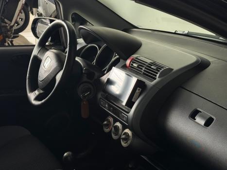 HONDA Fit 1.4 16V 4P LX, Foto 6 HONDA Fit 1.4 16V 4P LX, Foto 6