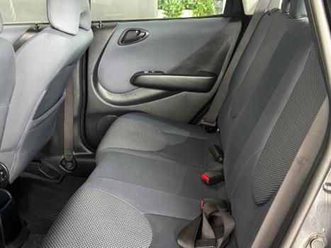 HONDA Fit 1.4 16V 4P LX, Foto 9 HONDA Fit 1.4 16V 4P LX, Foto 9
