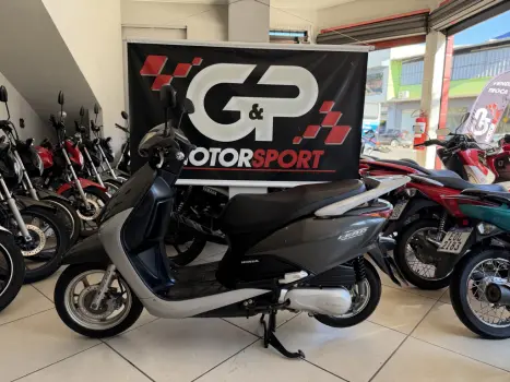 HONDA Lead 110 , Foto 4