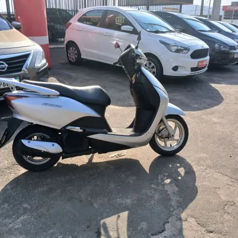HONDA Lead 110 , Foto 2
