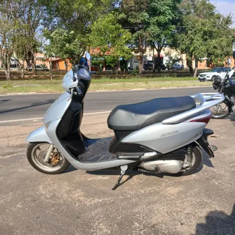 HONDA Lead 110 , Foto 4